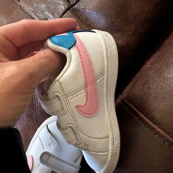 Nike Court Royale (TDV) Toddler Shoes 833537-110 White Pink Blue - Picture 4 of 9